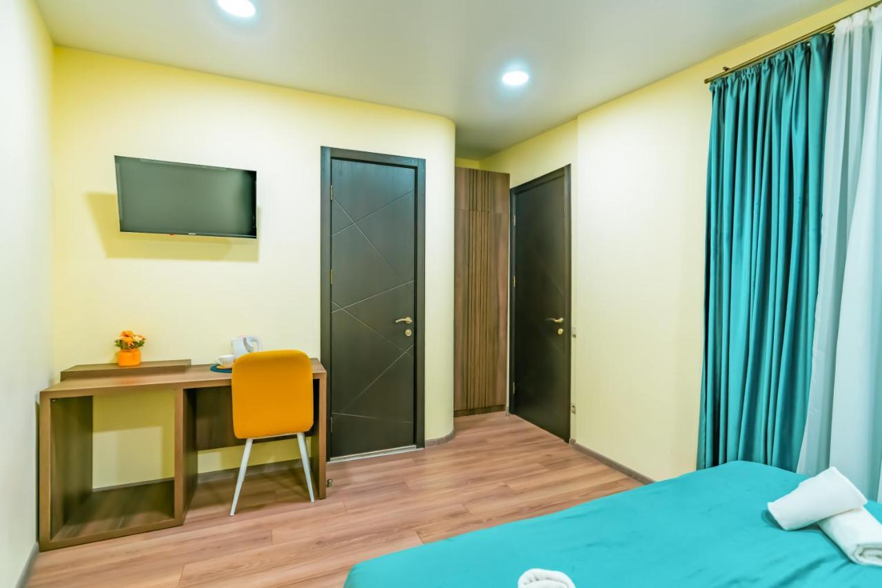 Hotel Classic Suites ティビリシ エクステリア 写真